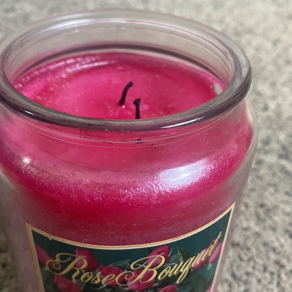 Village Candle Rose Bouquet Jar Candle 22.75 oz - Picture 2 of 2